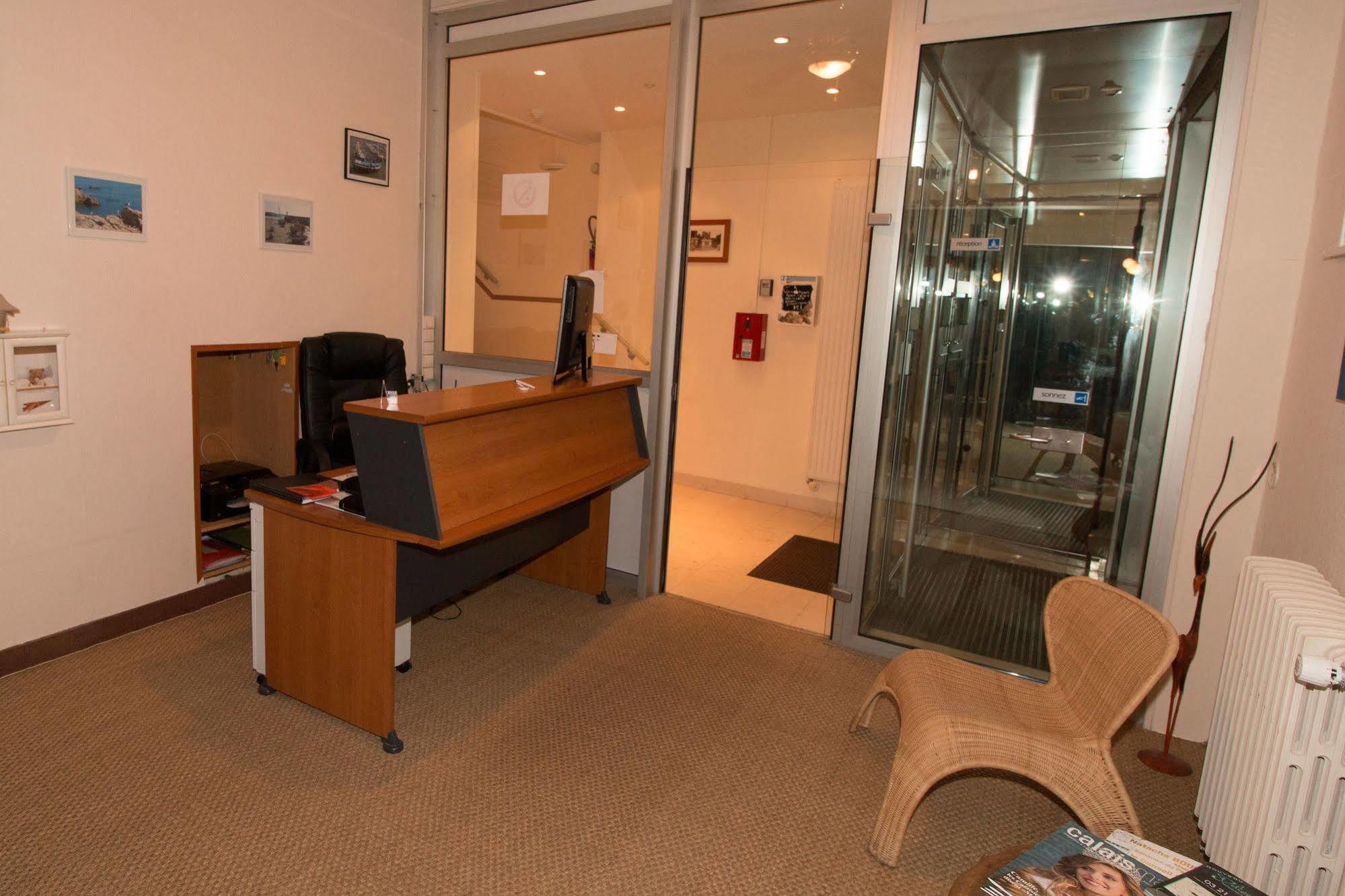 Hotel Pacific Calais Esterno foto